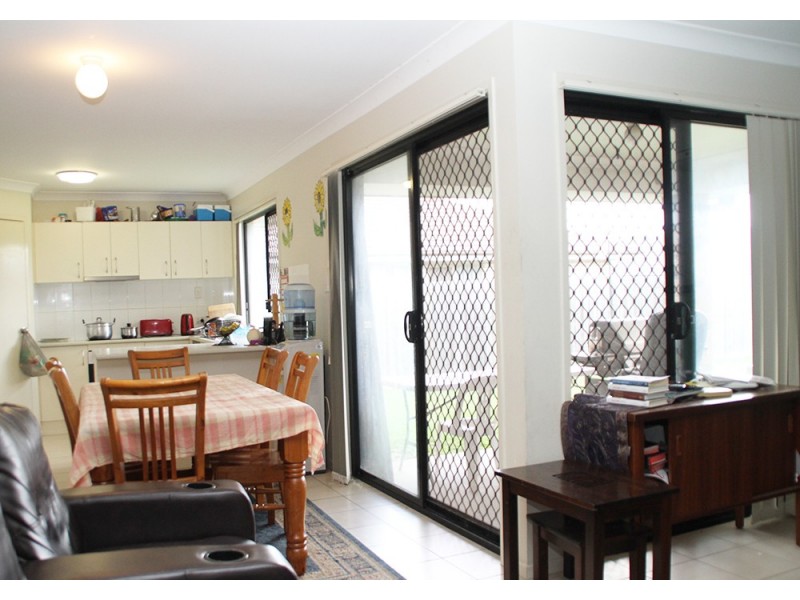 14 Newhaven St, Marsden QLD 4132