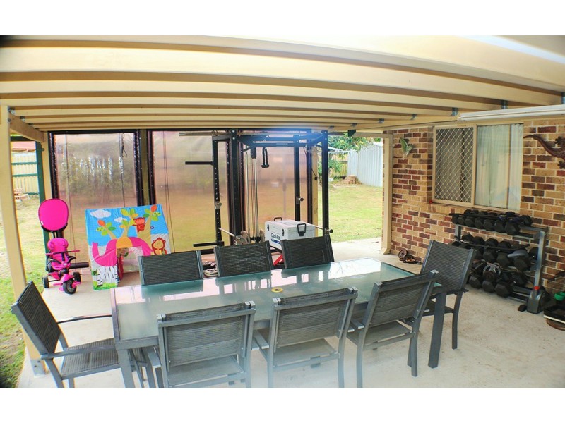 33 Wallace St, Crestmead QLD 4132