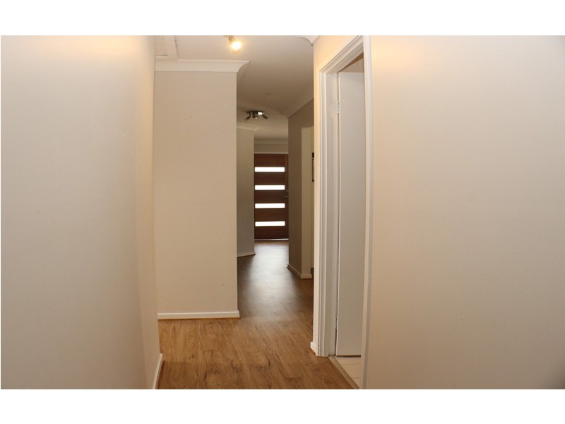 33 Wallace St, Crestmead QLD 4132