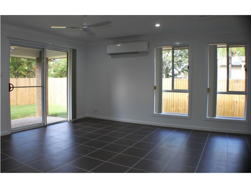 4 Woodburn St, Marsden QLD 4132