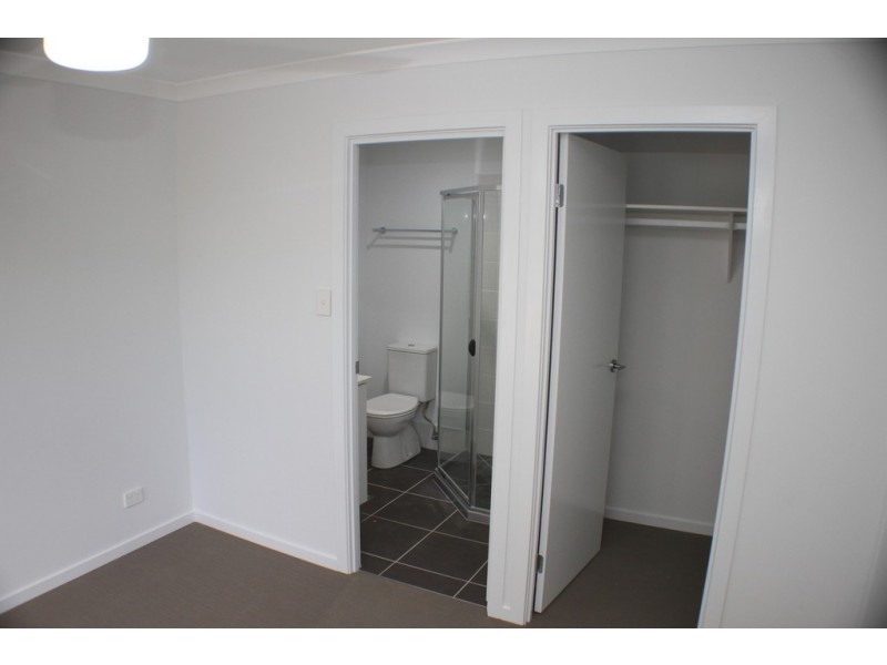 4 Woodburn St, Marsden QLD 4132