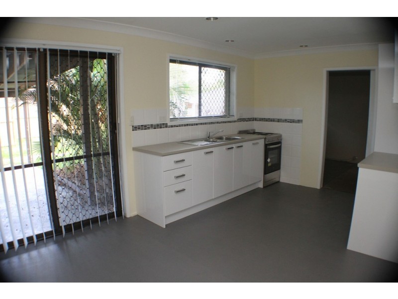 4B Woodburn St, Marsden QLD 4132