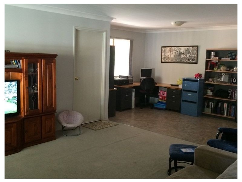 7 Valmadre, Petrie QLD 4502