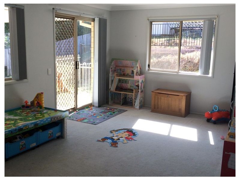 7 Valmadre, Petrie QLD 4502