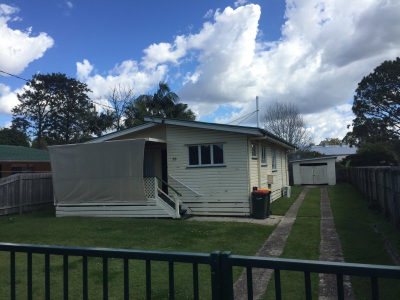 39 Spitfire Avenue, Strathpine QLD 4500