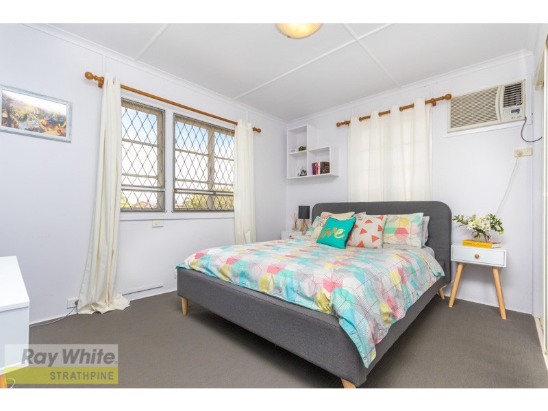 11 Peter Street, Strathpine QLD 4500