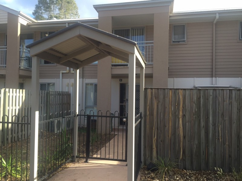 4/115 Todds Road, Lawnton QLD 4501