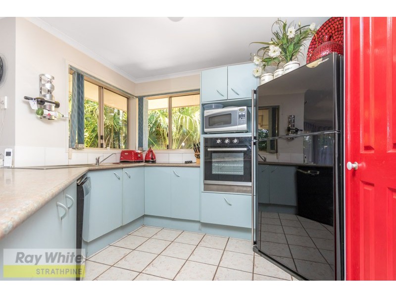 19 Paramount Drive, Warner QLD 4500