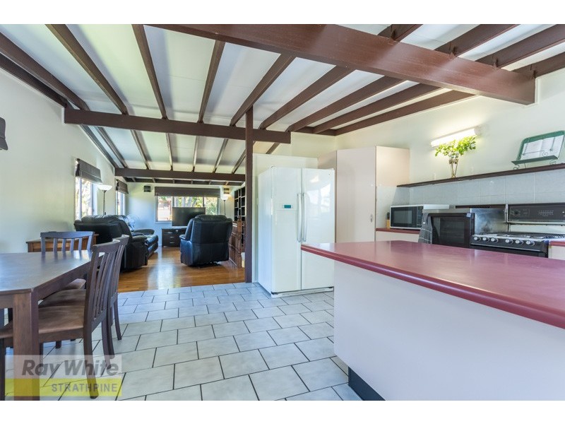 10 Calala Drive, Strathpine QLD 4500