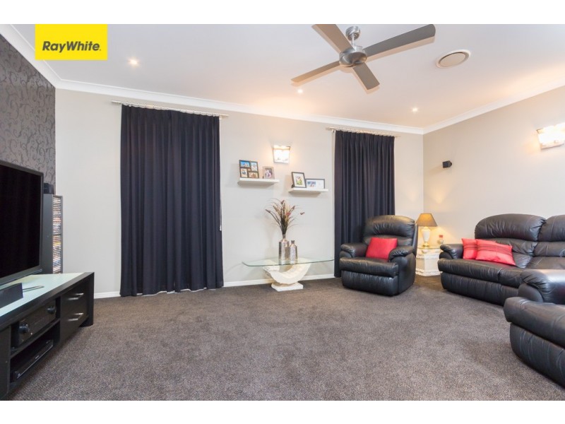 25 Buckingham Street, Strathpine QLD 4500