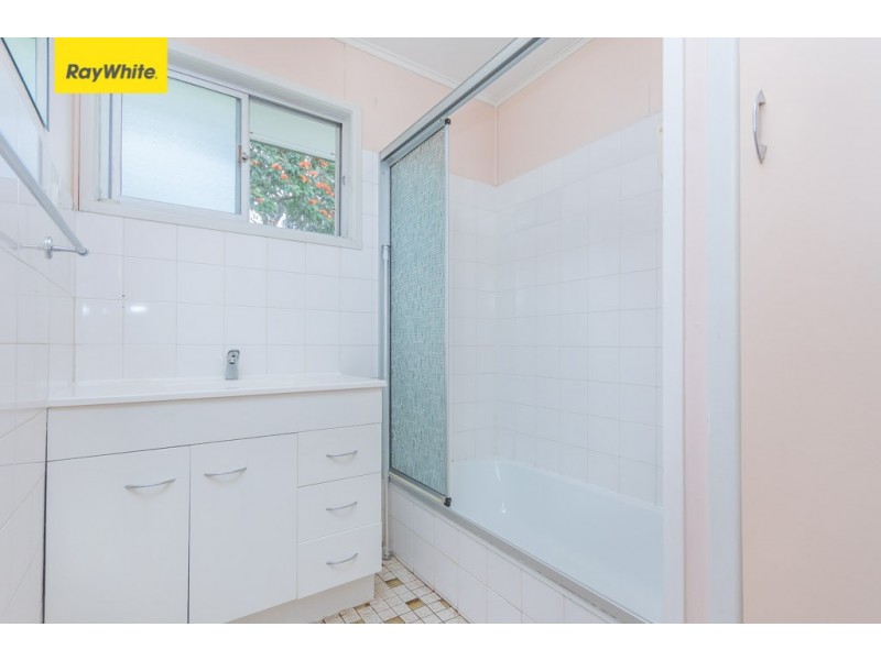 8 Chaucer Parade, Strathpine QLD 4500