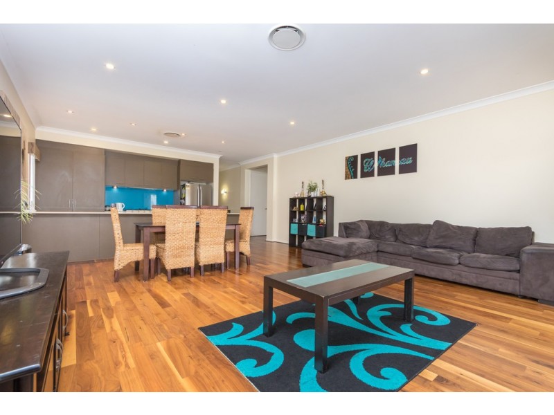 72 Samsonvale Road, Strathpine QLD 4500
