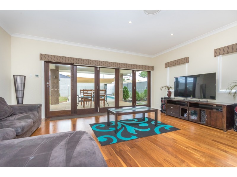 72 Samsonvale Road, Strathpine QLD 4500
