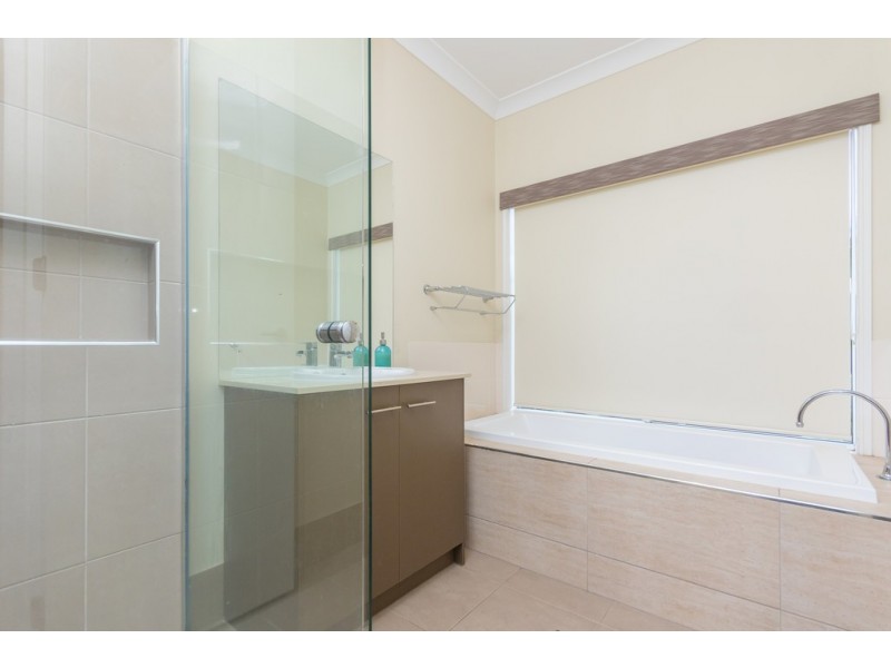 72 Samsonvale Road, Strathpine QLD 4500