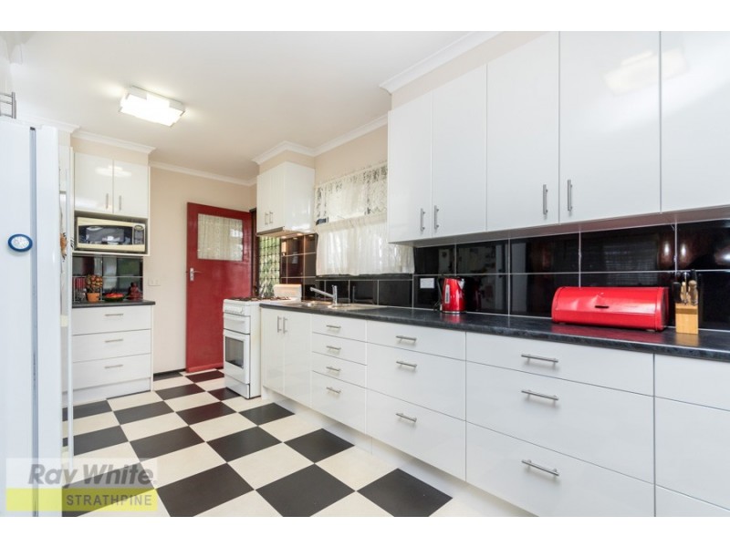 73 Grahams Road, Strathpine QLD 4500