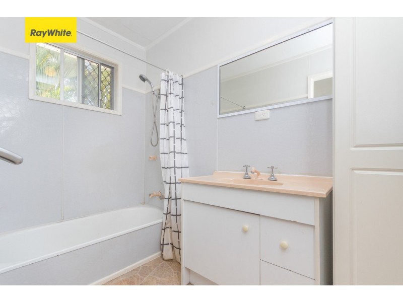 159 School Rd, Kallangur QLD 4503