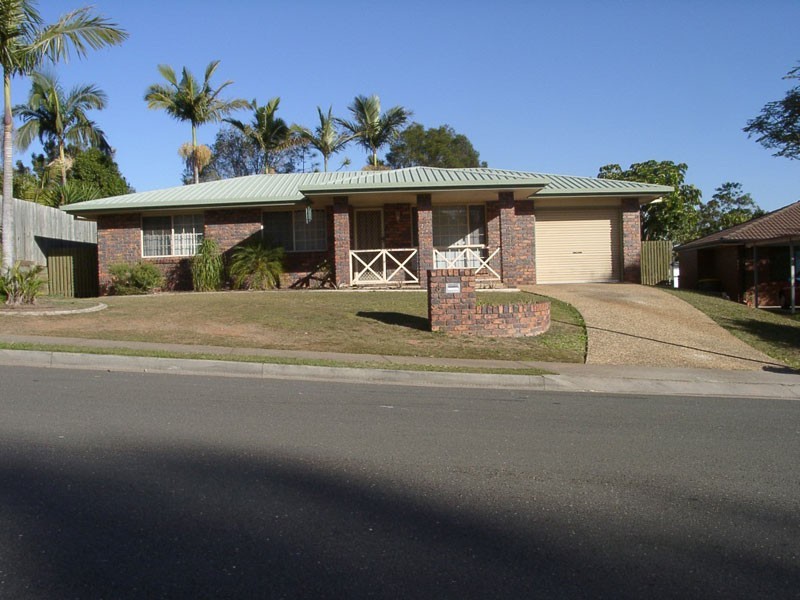 8 Wyena Street, Kallangur QLD 4503