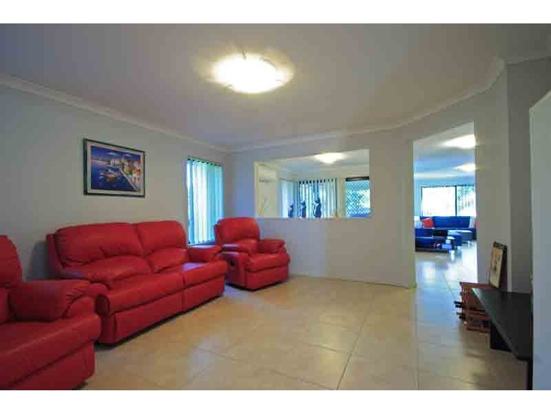 33 Bella Street, Cashmere QLD 4500