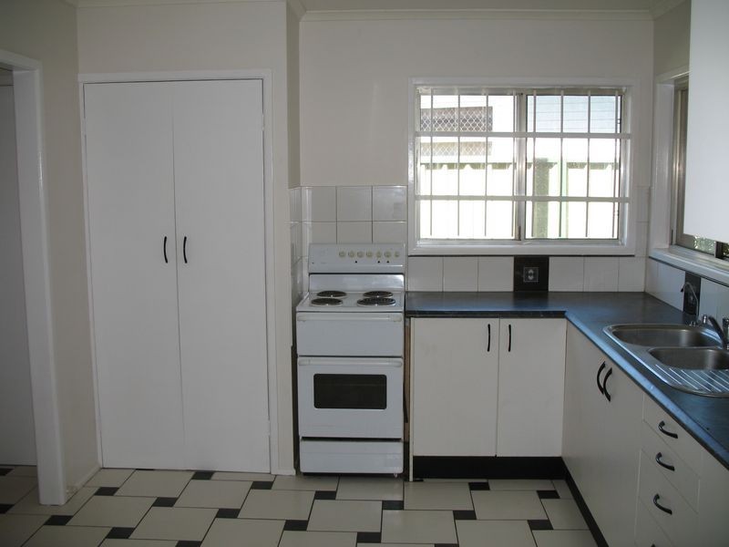 6 Spitfire Avenue, Strathpine QLD 4500