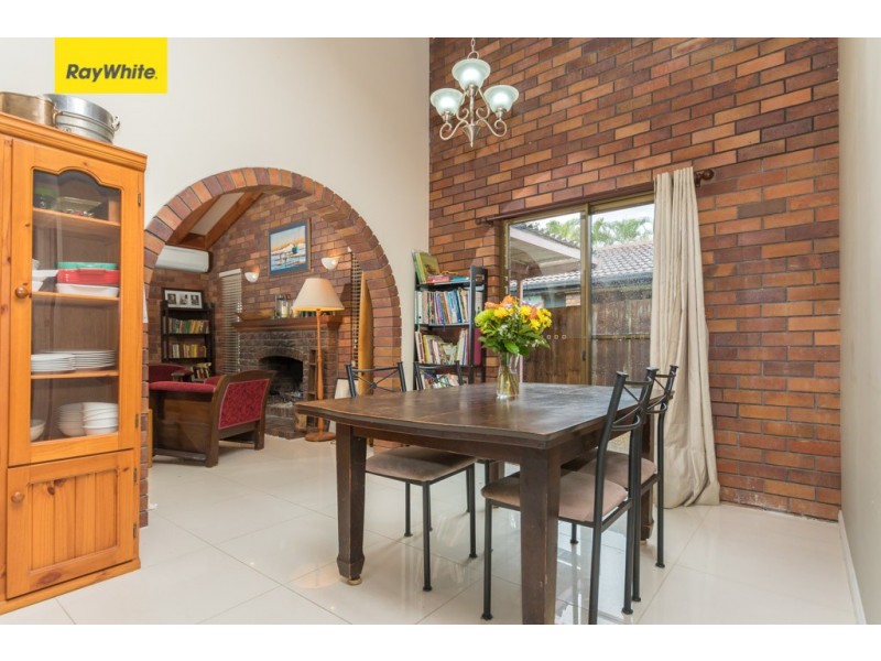 22 Woodlands Ave, Petrie QLD 4502