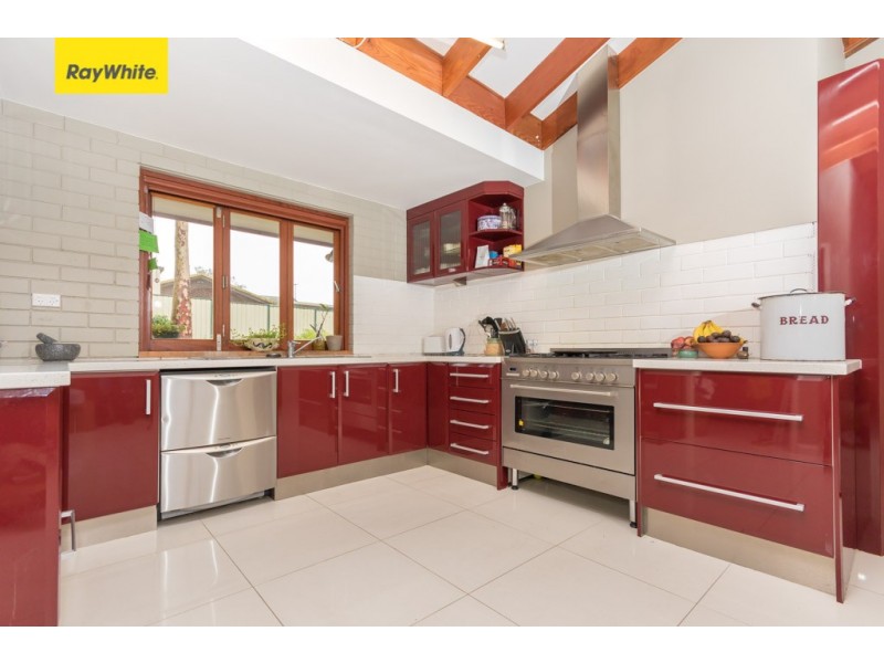 22 Woodlands Ave, Petrie QLD 4502