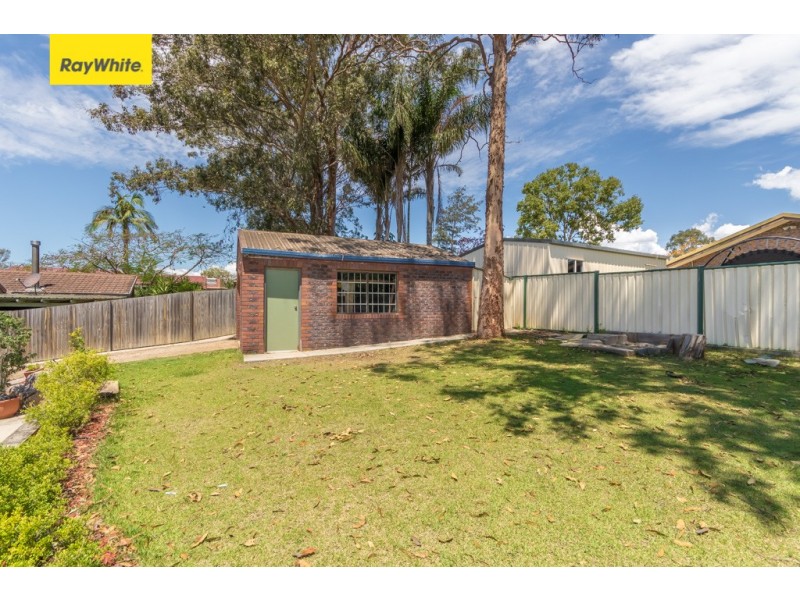 22 Woodlands Ave, Petrie QLD 4502