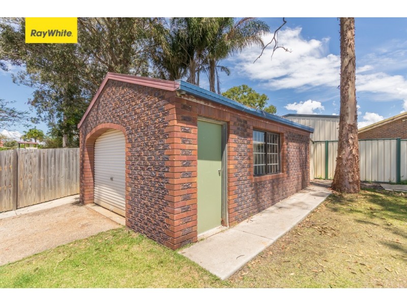 22 Woodlands Ave, Petrie QLD 4502