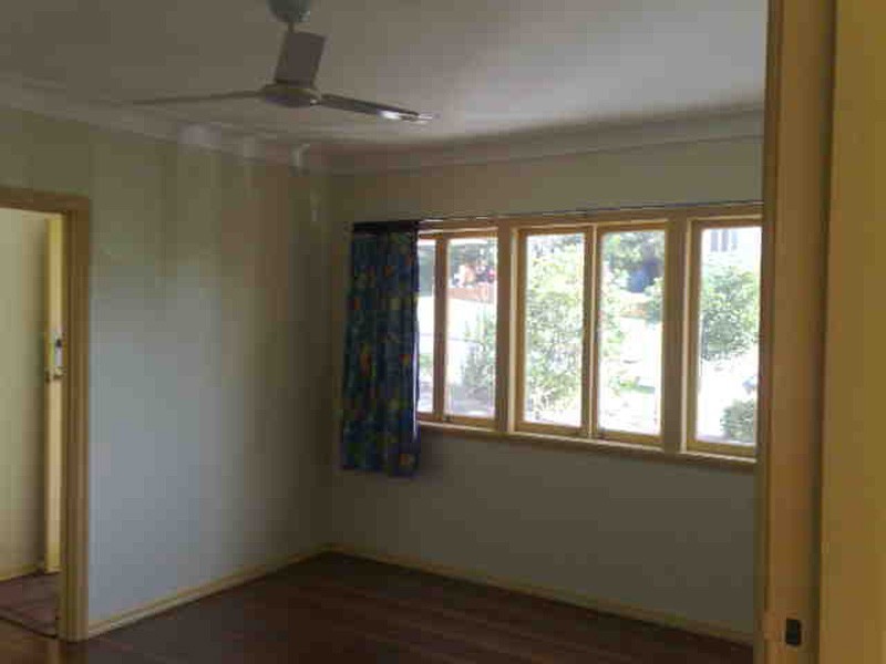 16 Albar St, Wavell Heights QLD 4012