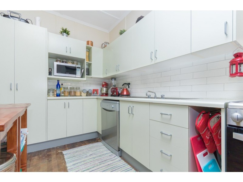 39 Young Street, Petrie QLD 4502