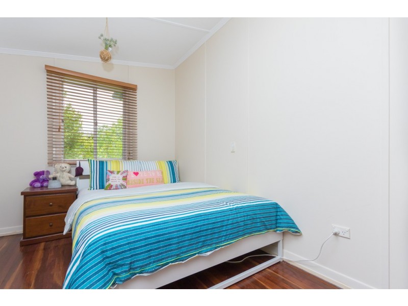 39 Young Street, Petrie QLD 4502