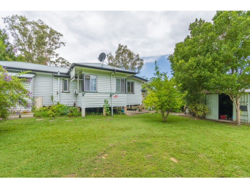 39 Young Street, Petrie QLD 4502