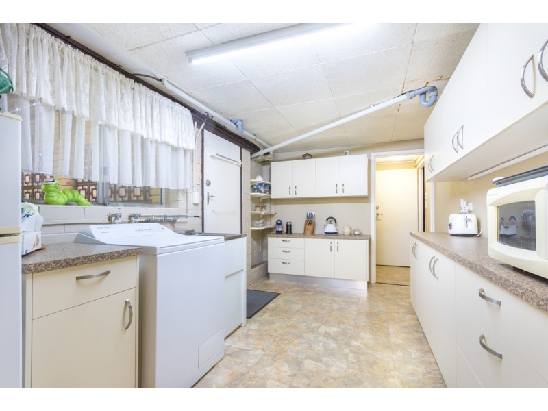 105 Shakespeare Parade, Strathpine QLD 4500