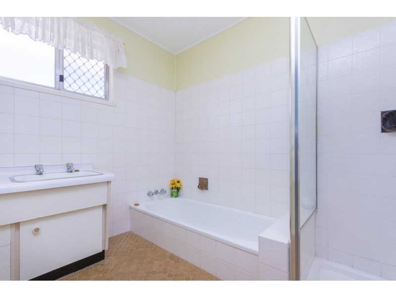 105 Shakespeare Parade, Strathpine QLD 4500