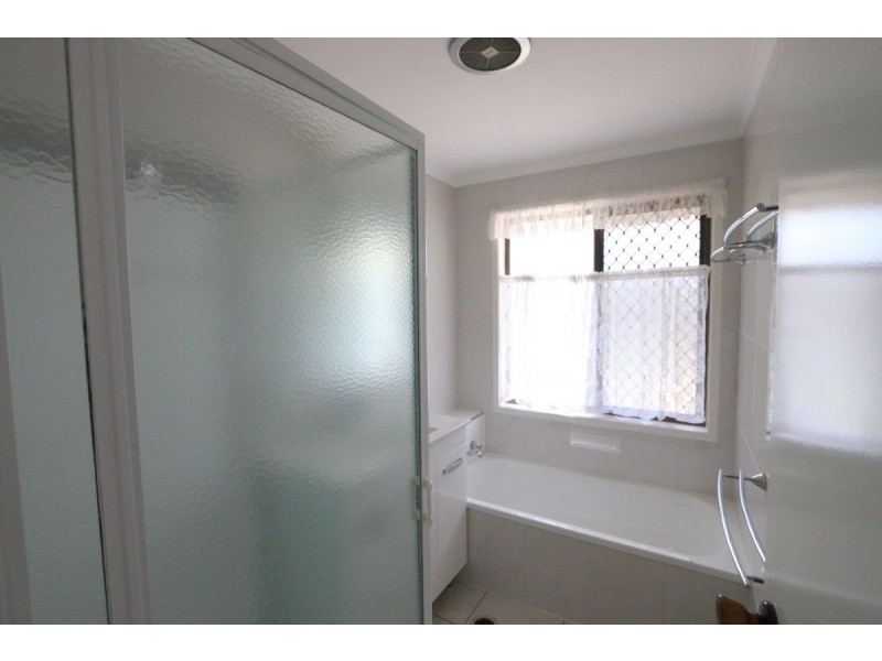 6 Livingstone Street, Strathpine QLD 4500