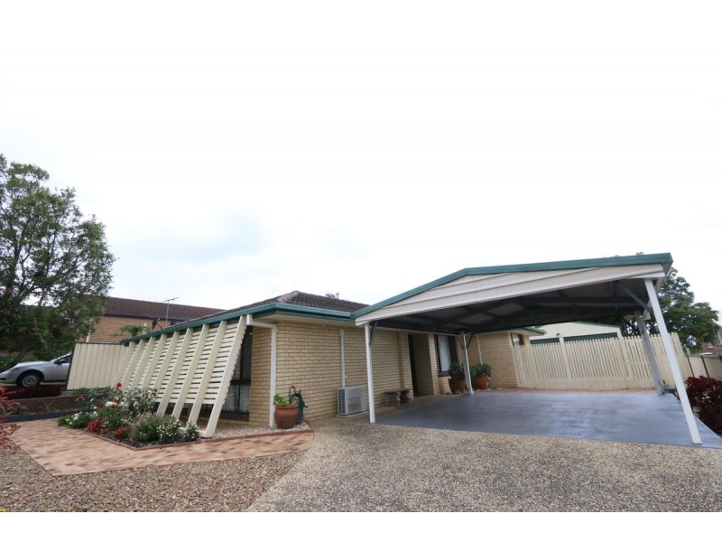 6 Livingstone Street, Strathpine QLD 4500
