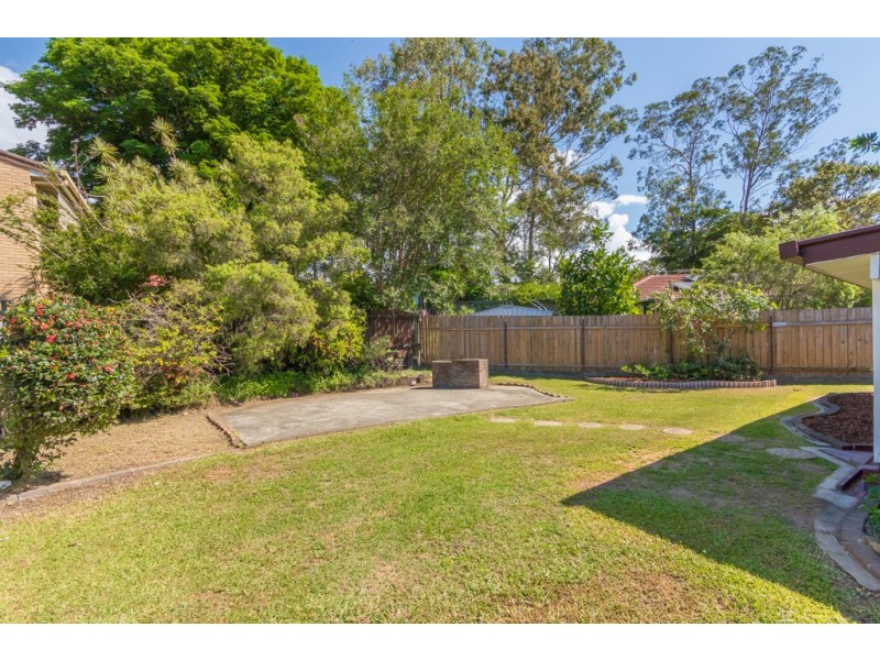 7 St Quentin Road, Petrie QLD 4502