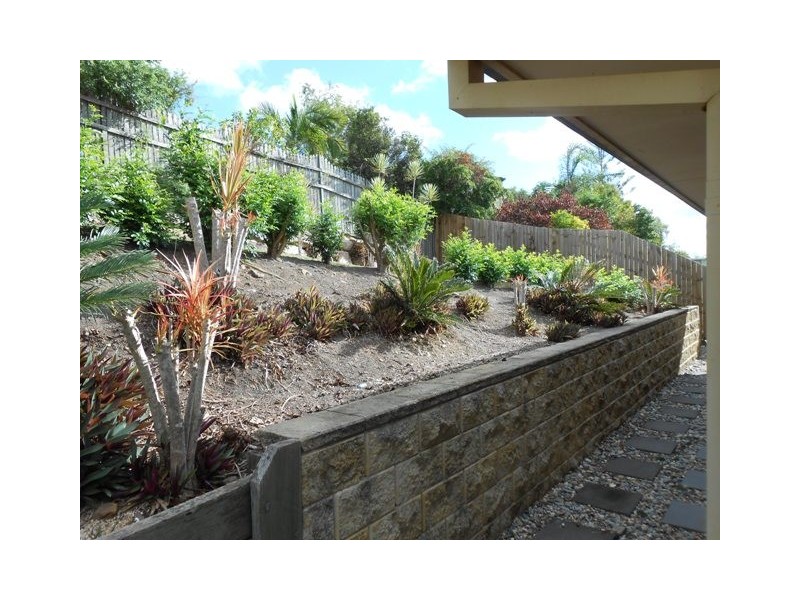 10 Valmadre Court, Petrie QLD 4502