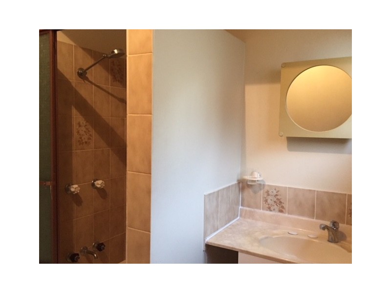 1/9 Slater Avenue, Lawnton QLD 4501