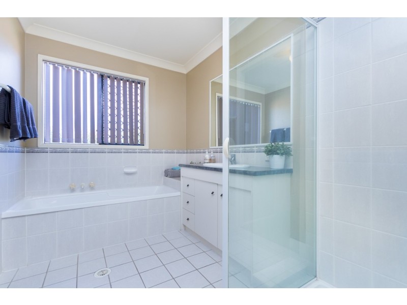 12 Crawford Street, North Lakes QLD 4509