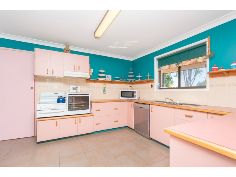 1 Styles Road, Petrie QLD 4502