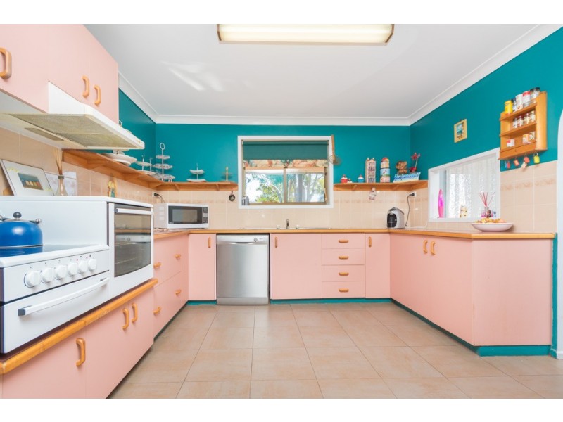 1 Styles Road, Petrie QLD 4502