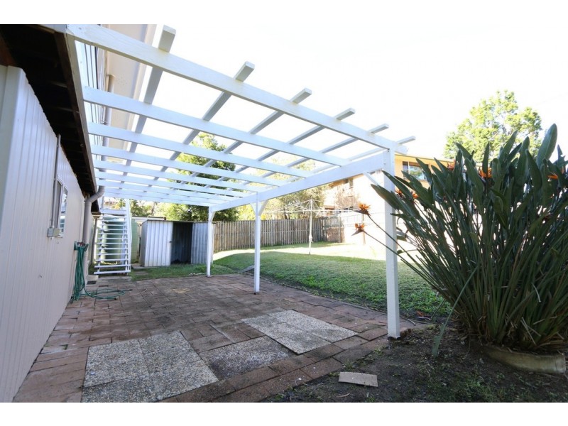 2 Warrimoo Drive, Petrie QLD 4502