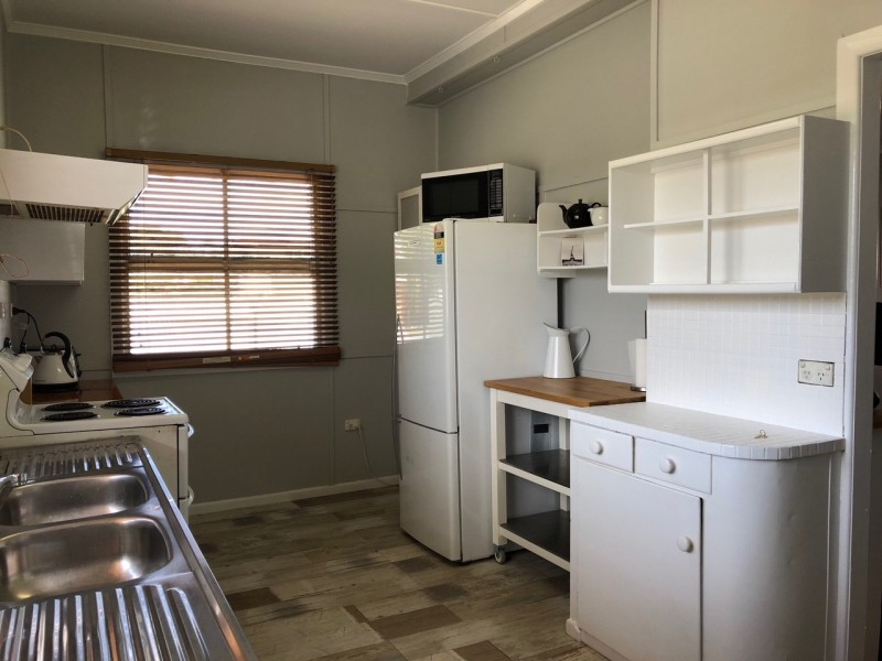 157 School Rd, Kallangur QLD 4503