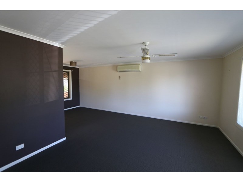 7 Toulouse Avenue, Petrie QLD 4502