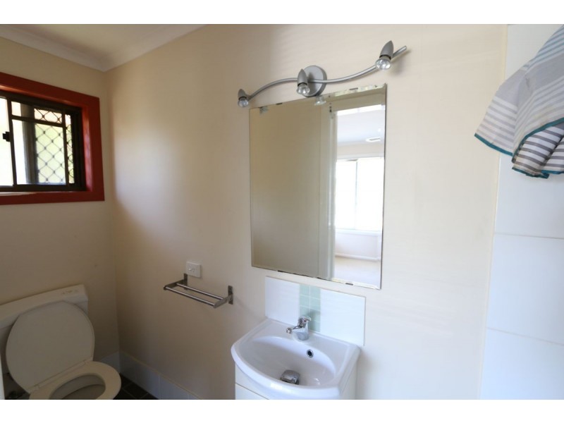 7 Toulouse Avenue, Petrie QLD 4502