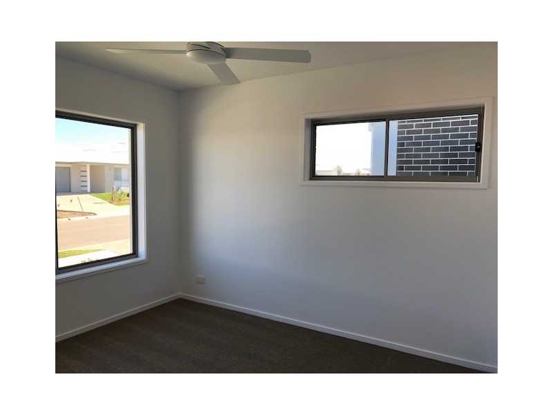 35 Meadows Boulevard, Strathpine QLD 4500