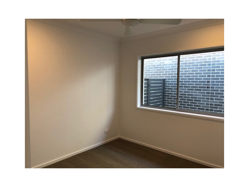 35 Meadows Boulevard, Strathpine QLD 4500