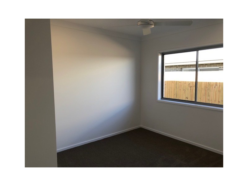 35 Meadows Boulevard, Strathpine QLD 4500