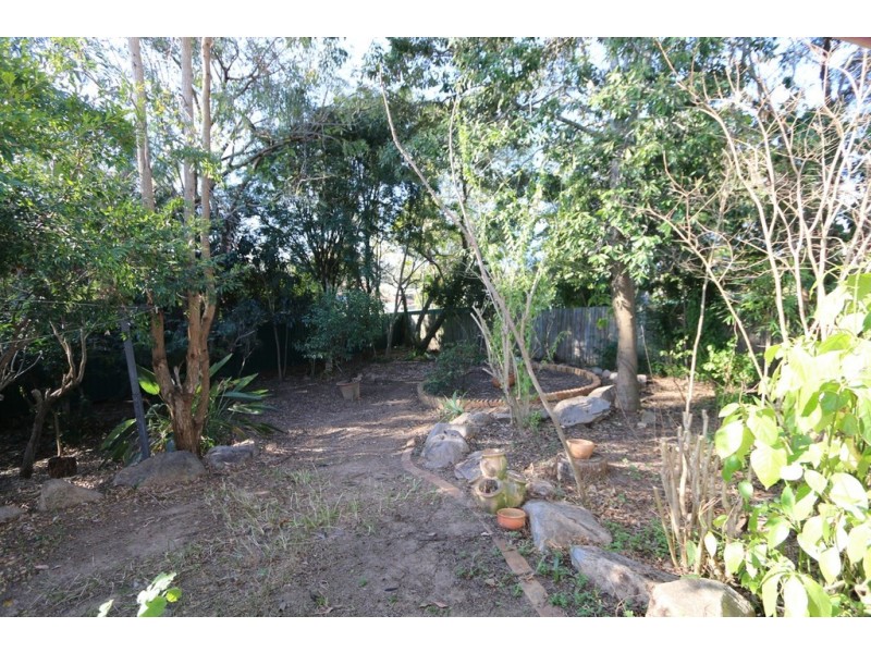 8 Augustins Crescent, Petrie QLD 4502