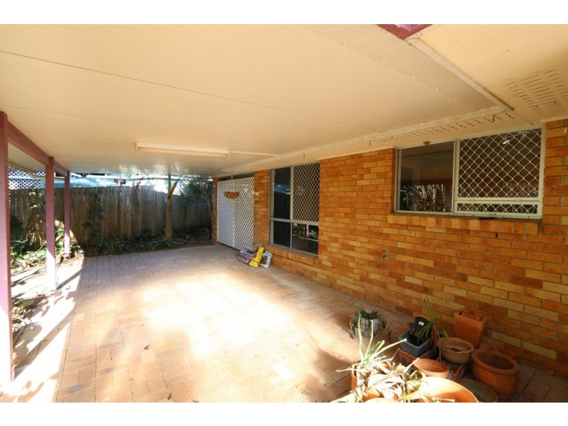 8 Augustins Crescent, Petrie QLD 4502